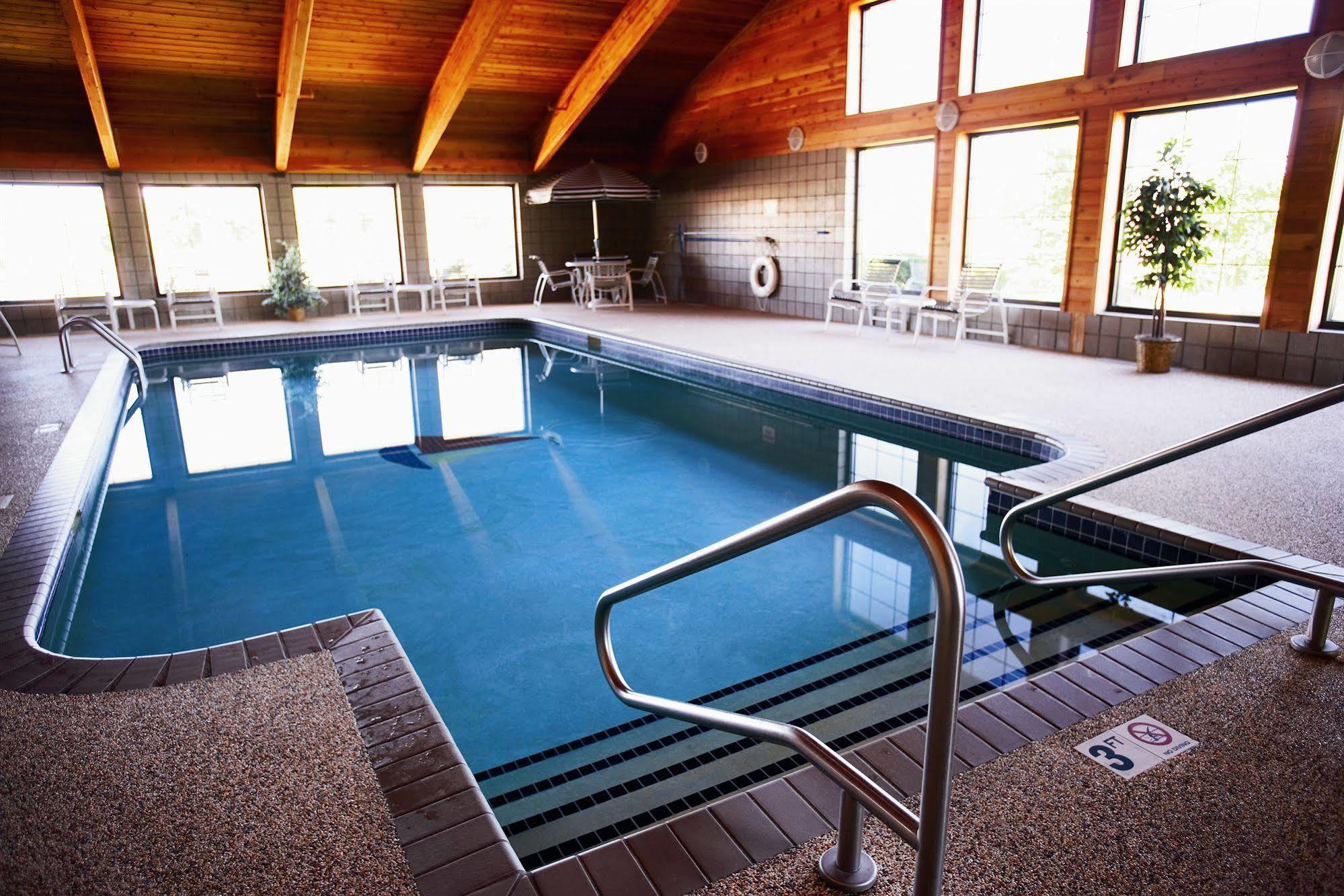 Americinn By Wyndham Pampa Event Center Экстерьер фото