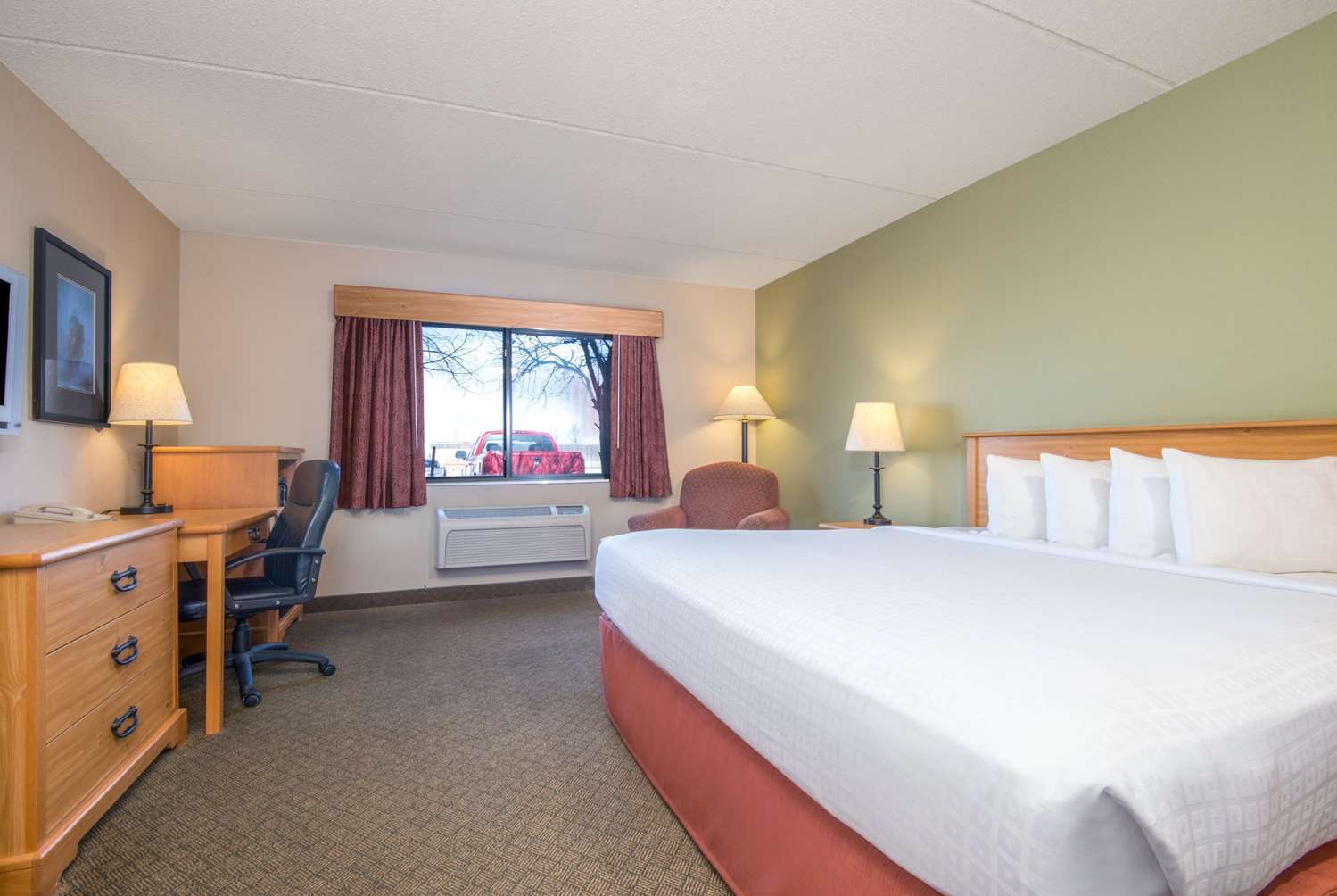 Americinn By Wyndham Pampa Event Center Экстерьер фото